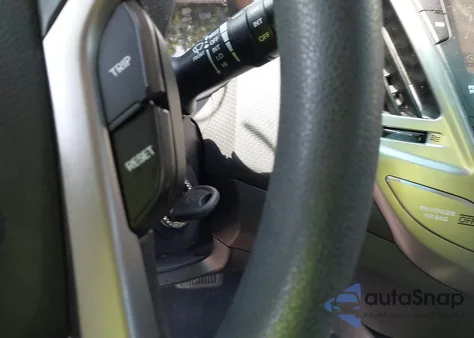 2016 Hyundai Veloster из США, поврежденный, VIN KMHTC6AD4GU277368